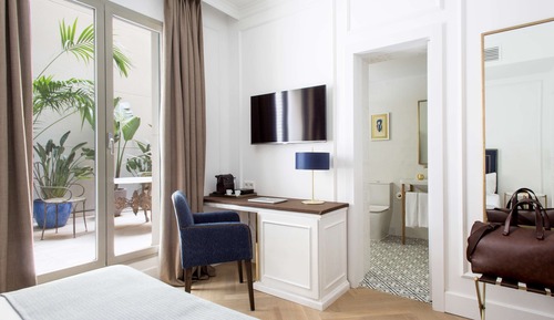 Premium Room, Patio