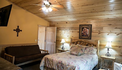 Duplex Cabin 19
