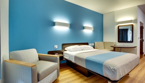 Deluxe Room, 1 Queen Bed, Non Smoking