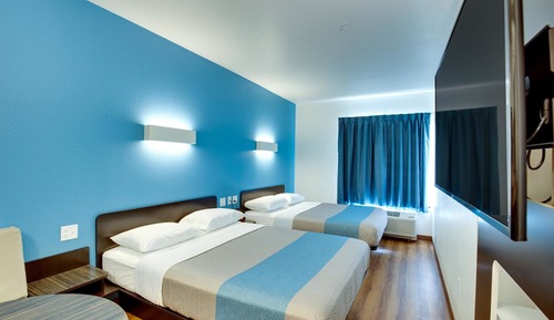 Deluxe Suite, 2 Queen Beds, Non Smoking