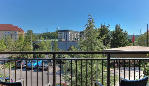 Room, 1 King Bed with Sofa bed, Mountain View (Balcony)