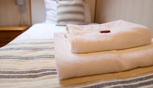 Basic Single Room (Ferry Inn)