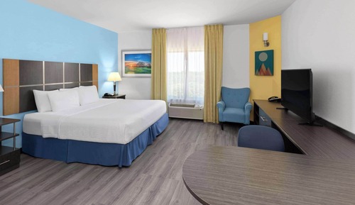 Room, 1 King Bed, Non Smoking