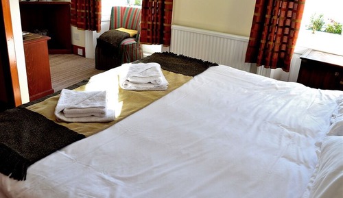 Double Room, Ensuite, Sea View (Strictly no pets)