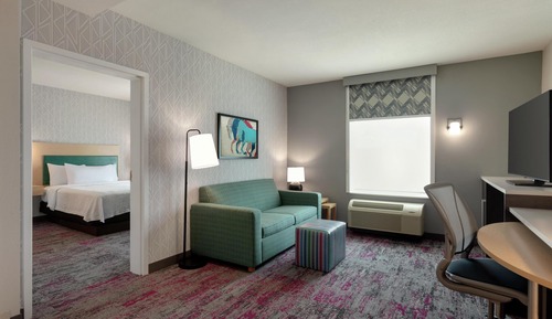 Suite, 1 Queen Bed, Accessible, Non Smoking (Hearing)