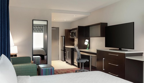 Studio Suite, 1 King Bed, Non Smoking