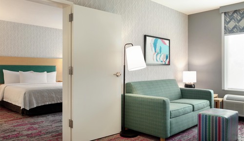 Suite, 1 King Bed, Accessible (Roll In Shower)