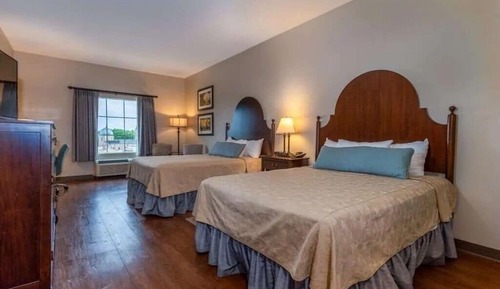 Queen Room with Two Queen Beds and Historic View - Non Smoking