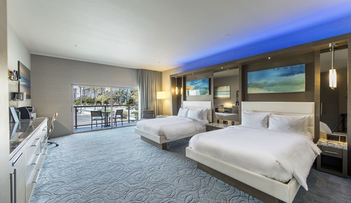 Deluxe Room, 2 Queen Beds (Partial Marina View)