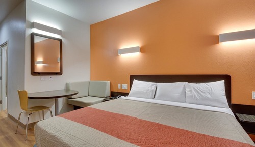 Standard Room, 1 King Bed, Non Smoking