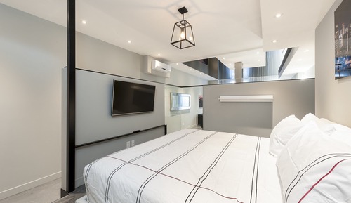Suite, 2 Bedrooms (1304)