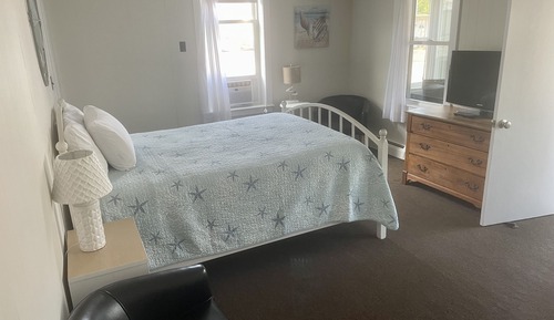 Apartment #6 - 1 bedroom, full kitchen, 2 baths, enclosed front porch, 1st floor