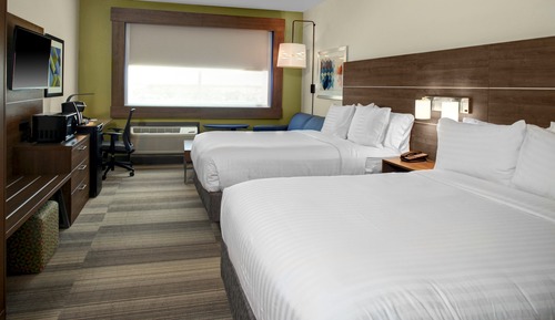 Suite, 2 Queen Beds, Accessible (Communications)