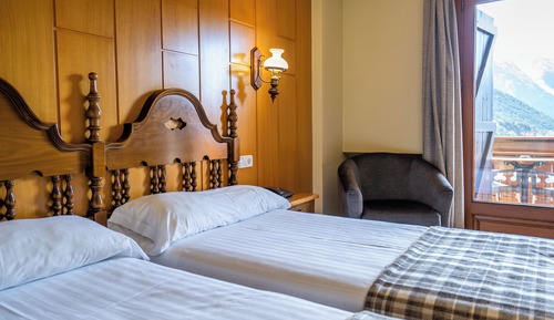 Standard Double or Twin Room (Individual)