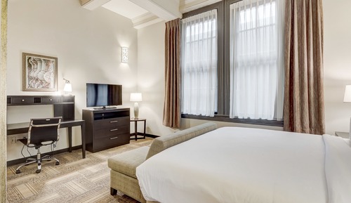 Studio Suite, 1 King Bed, Kitchen (Full Kitchen)