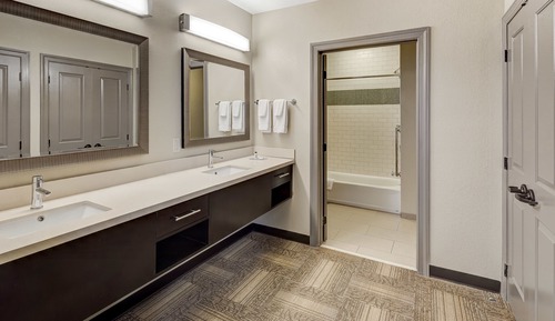 Suite, 2 Bedrooms, Kitchen, Ground Floor