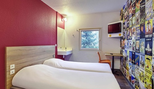 Room, 2 Twin Beds (Side Car)