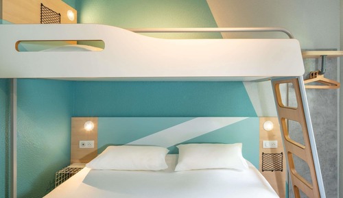 Triple Room, Multiple Beds