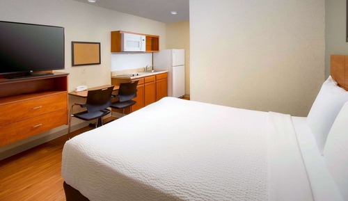 Standard Room, 1 Queen Bed, Non Smoking