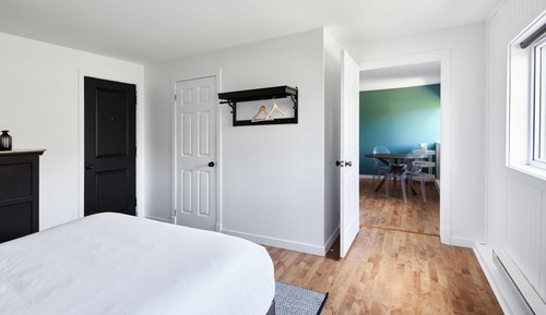 Classic Suite, 1 Queen Bed with Sofa bed, Private Bathroom