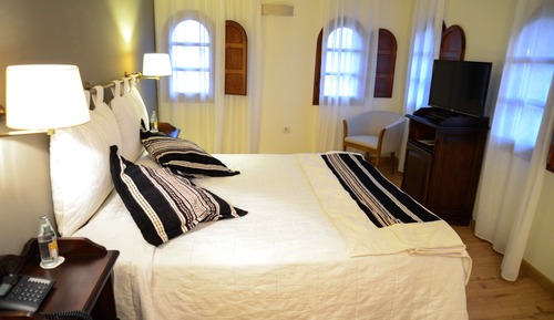 Double or Twin Room, Mountain View