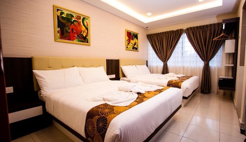 Deluxe Quadruple Room