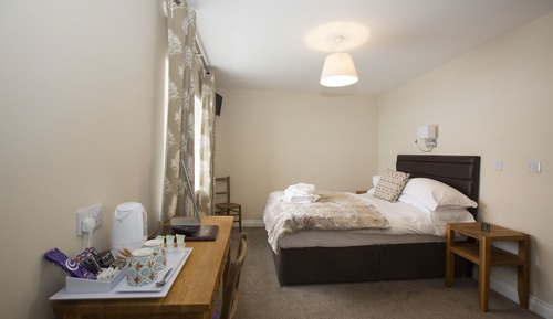 Superior Double or Twin Room (Ensuite with Shower)