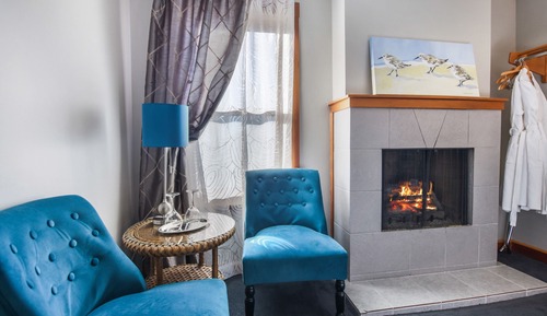 Room, 1 Queen Bed, Fireplace