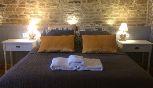 Double Room, Private Bathroom (La Cave)