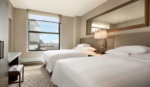 Suite, 2 Queen Beds (oversize)