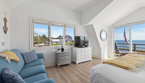 Oceanfront Studio, 1 King