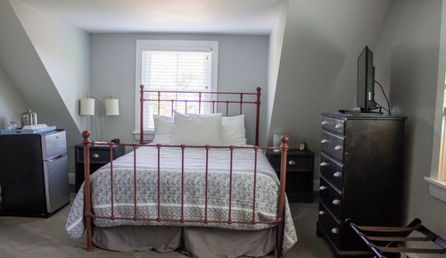 Deluxe Room, 1 Queen Bed