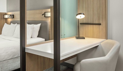 Suite, 1 King Bed with Sofa bed (Mobility Accessible, Tub)