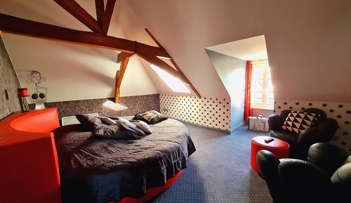 Deluxe Suite, Bathtub