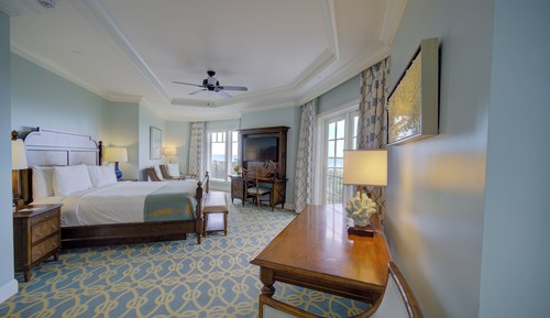 Studio Suite, 1 King Bed (Gulf View)