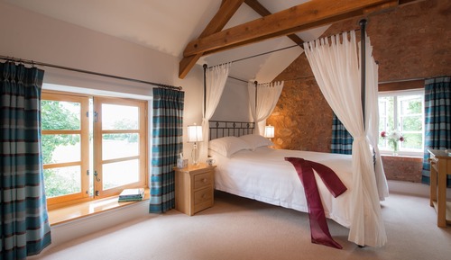 Suite, Ensuite (Four Poster Bed)