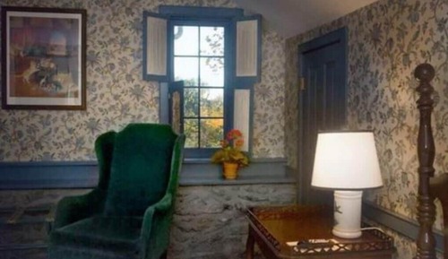 Superior Double Room, Private Bathroom (Anthony Wayne )