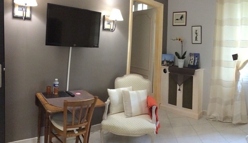 Superior Double Room, Ensuite, Garden View