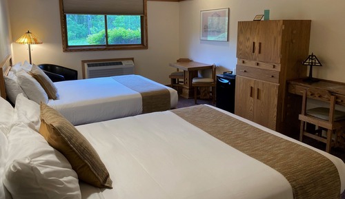 Double Room, 2 Queen Beds