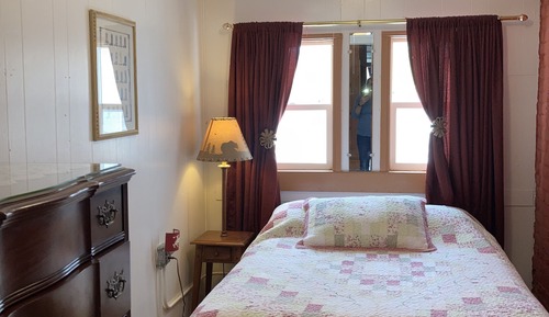 Classic Apartment, 2 Bedrooms, City View (Second Floor Walk Up)