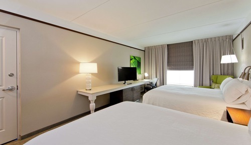 Room, 2 Queen Beds, Accessible, Bathtub (Mobility/Hearing)