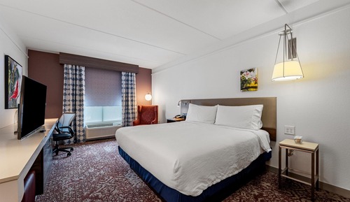 Room, 1 King Bed, Accessible (Hearing)
