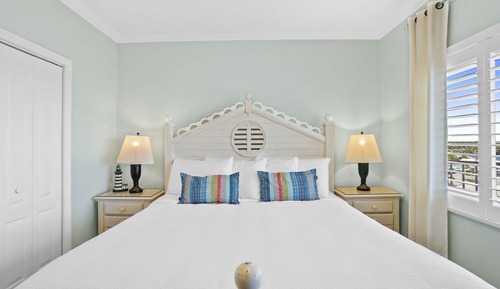 Condo, 4 Bedrooms, Beach View (1306)