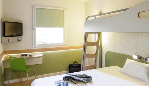 Triple Room, Multiple Beds