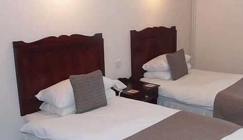 Superior Twin Room, Ensuite (Accessible room)
