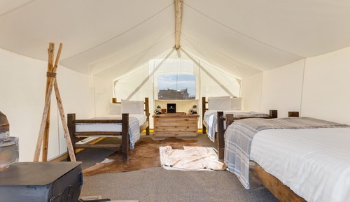 Safari with 3 Twin Beds - Shared Bath
