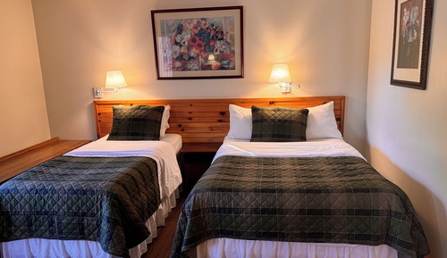 Room, 1 Full and 1 Twin Bed