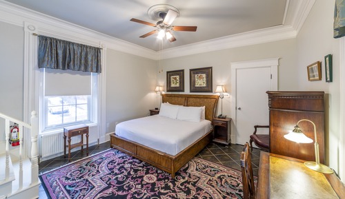 Superior Studio Suite, 1 King Bed