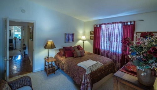 Standard Double Room, Ensuite (The Red Room)