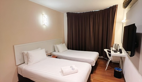 Standard Room, 2 Twin Beds, City View